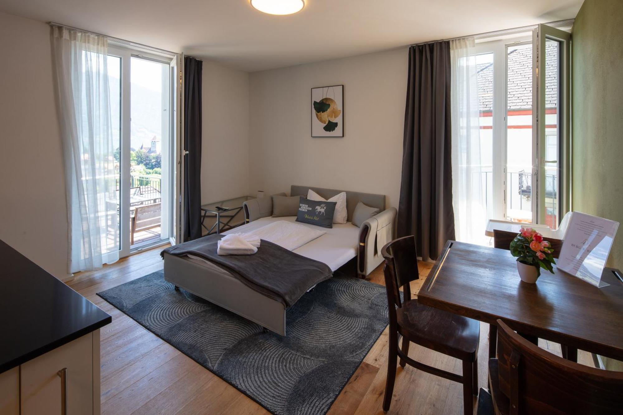 Berg & Berg Apartments - Spiez Self-Check-In Kültér fotó