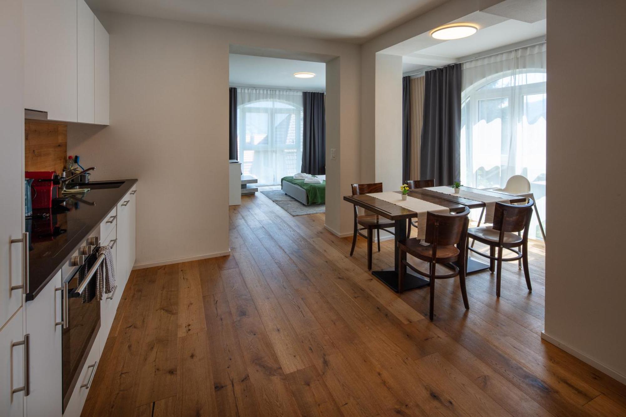 Berg & Berg Apartments - Spiez Self-Check-In Kültér fotó